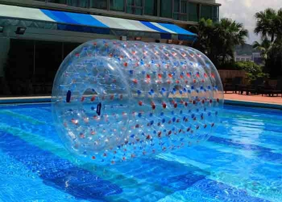 中国 多彩な点が付いている屋外水テーマ パークの膨脹可能なロール・ボール サプライヤー