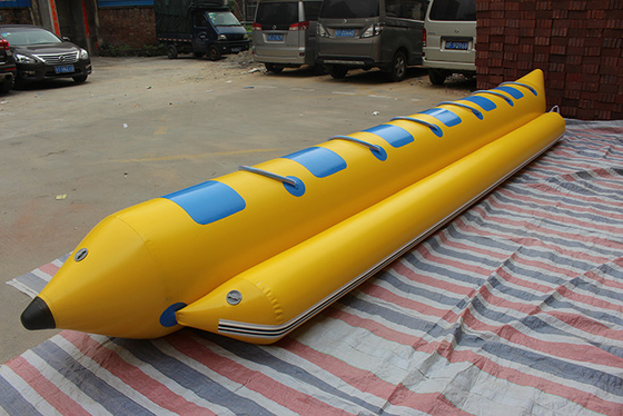中国 青緑 0.9mmPVC 膨脹可能なバナナ ボートのはえの魚 5 つの座席 サプライヤー